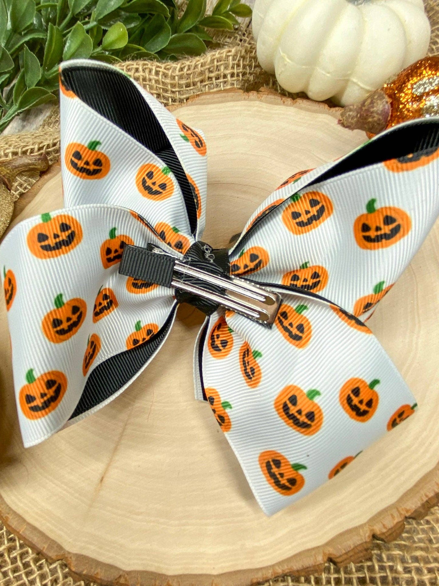 White Jack-O-Lantern Bow